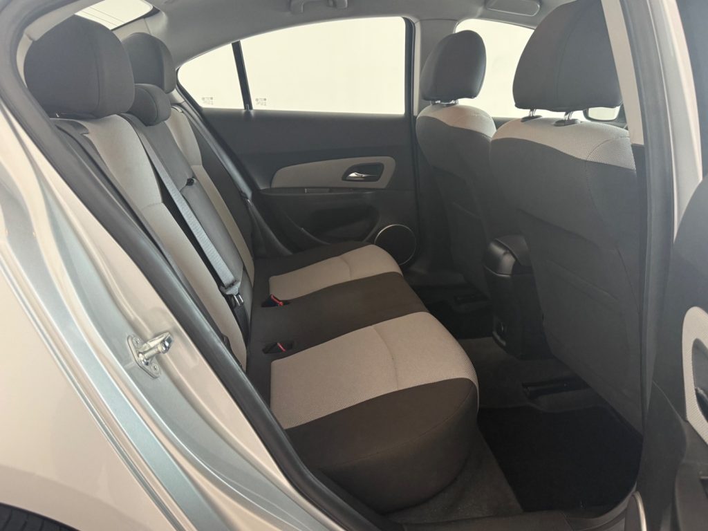 CHEVROLET Cruze 1.6 4 porte LS - 17