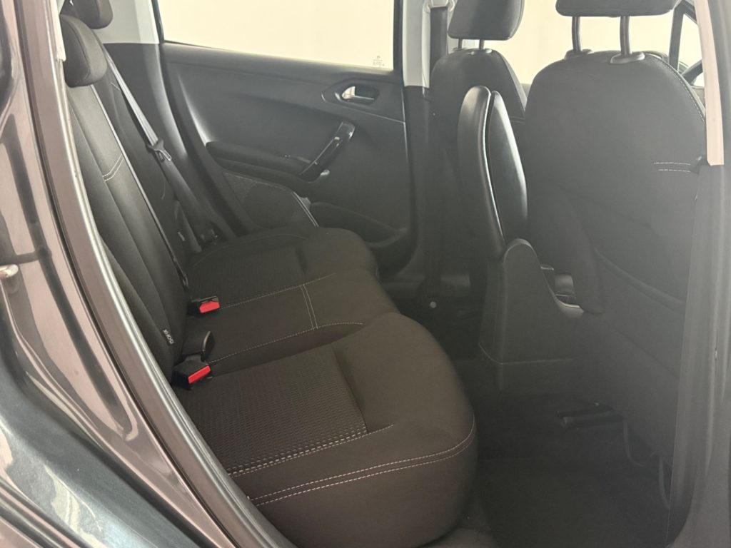 PEUGEOT 208 1° serie BlueHDi 75 5 porte Allure - 16