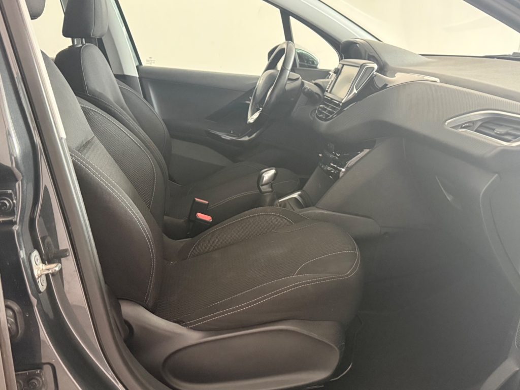 PEUGEOT 208 1° serie BlueHDi 75 5 porte Allure - 17