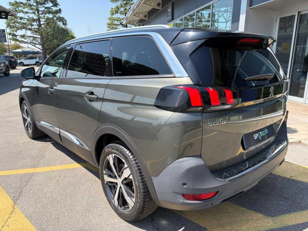 PEUGEOT 5008 1.5 bluehdi Allure s&s 130cv 7p.ti eat8 - 8