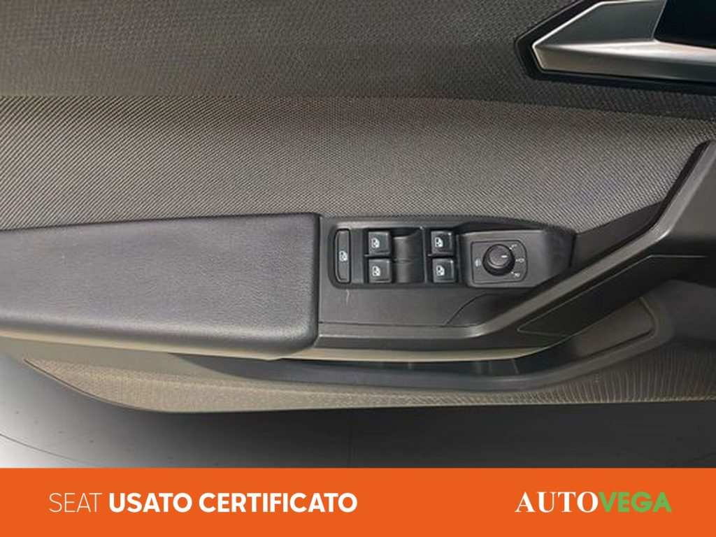 SEAT Leon sportstourer 2.0 tdi business 115cv - 18