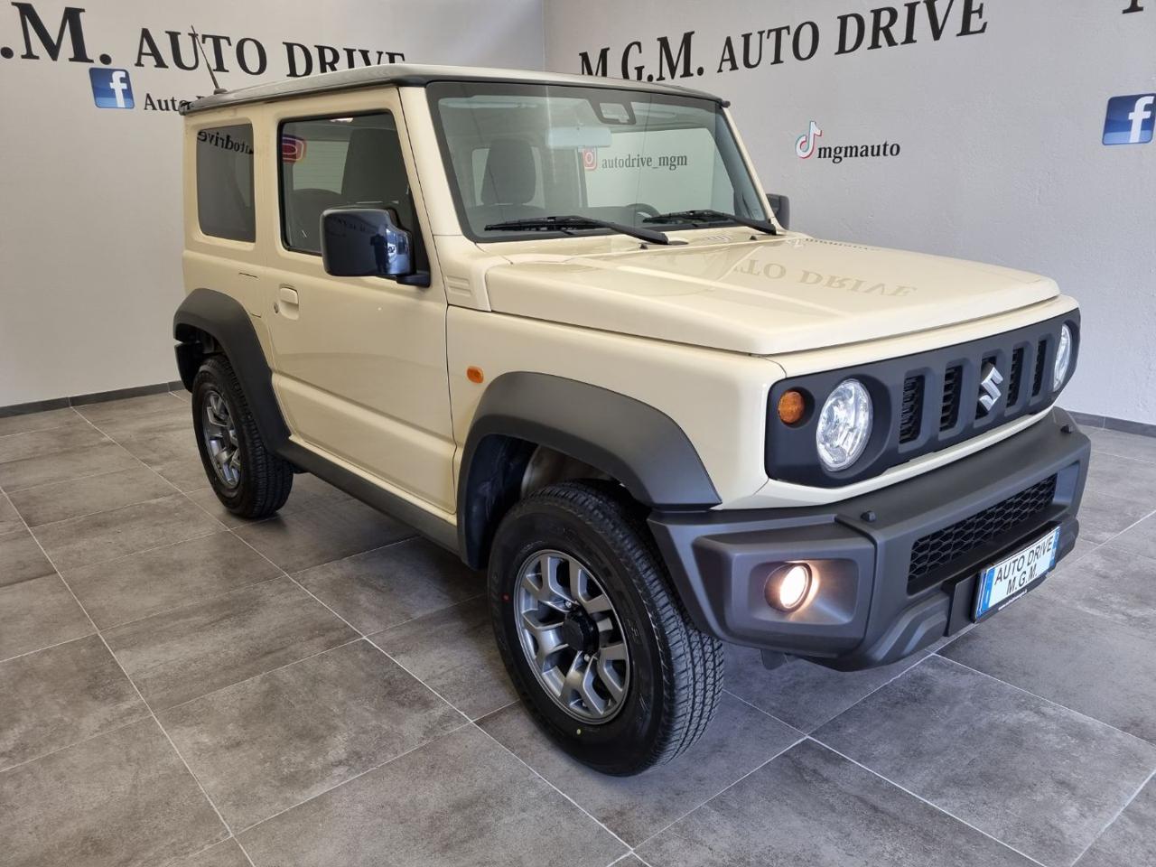 SUZUKI Jimny 1.5 5MT Top - 25
