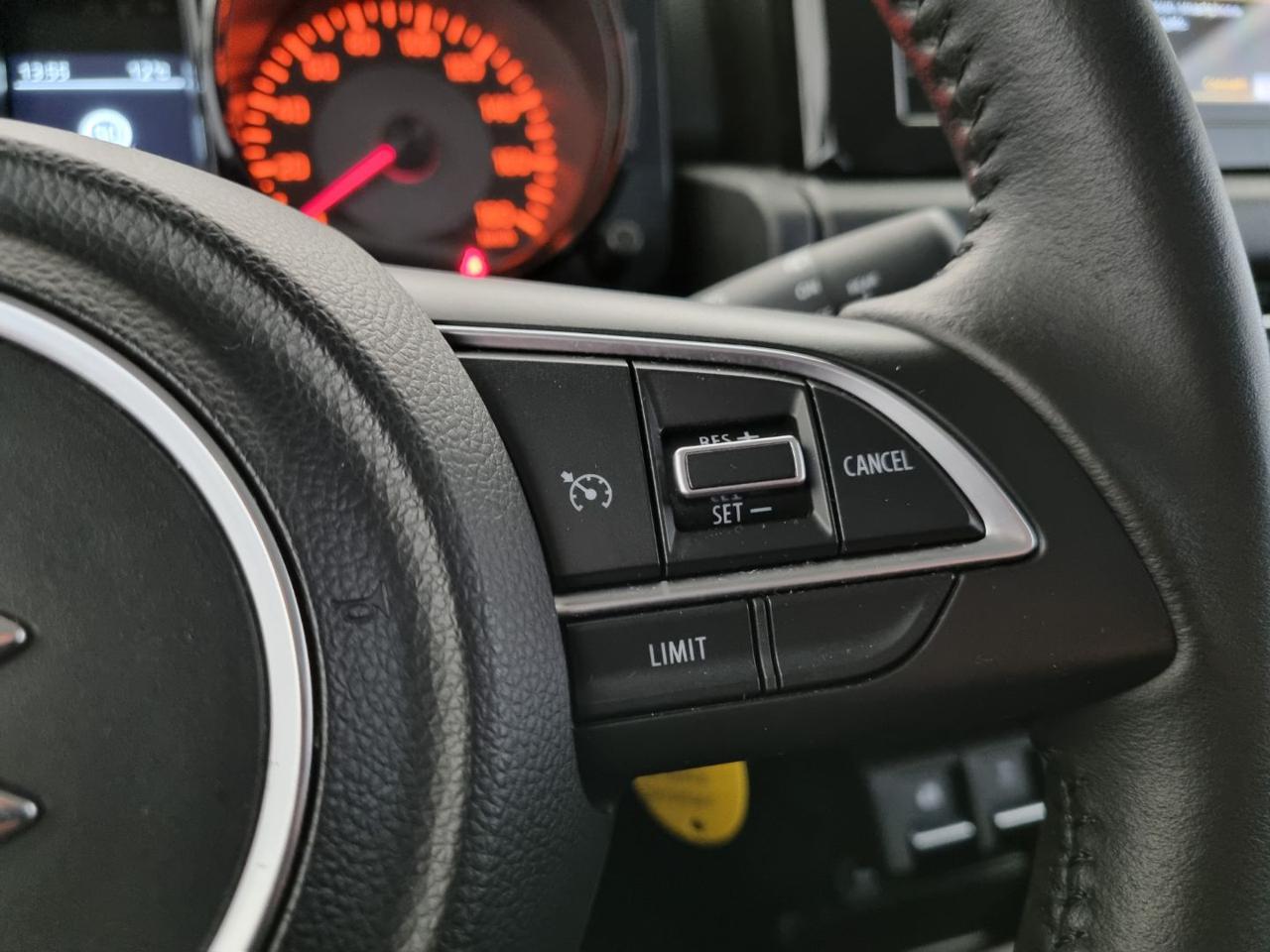 SUZUKI Jimny 1.5 5MT Top - 16