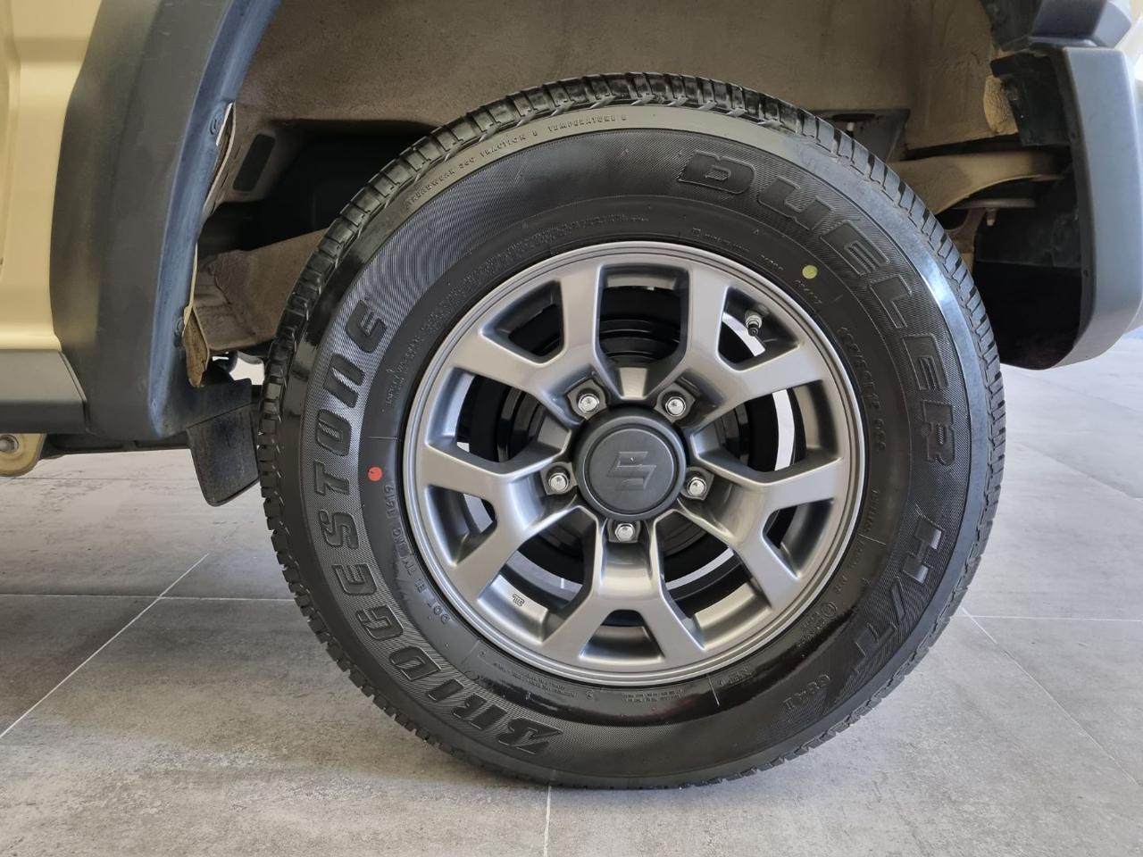 SUZUKI Jimny 1.5 5MT Top - 15
