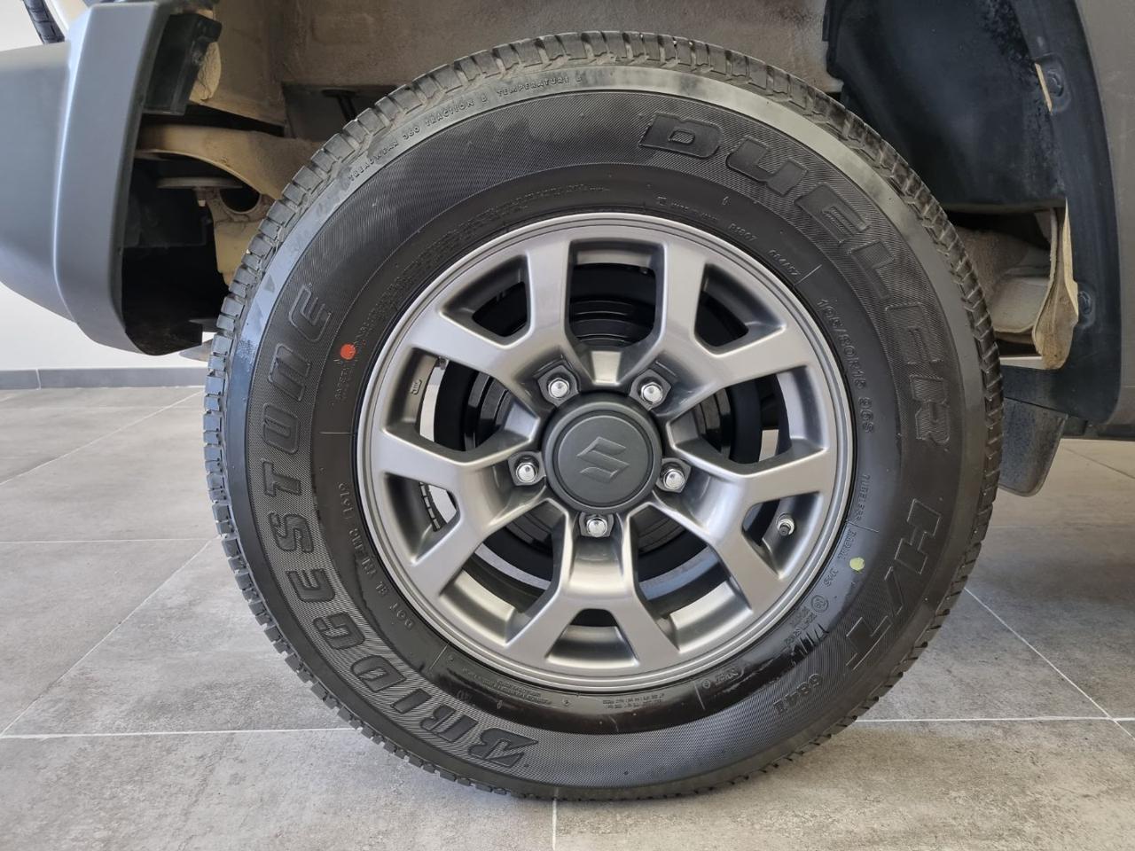 SUZUKI Jimny 1.5 5MT Top - 23