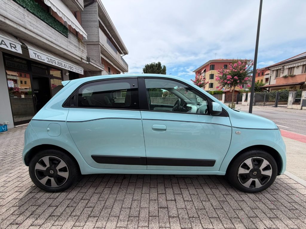 RENAULT Twingo La Parisienne AUTOMATICA - 4