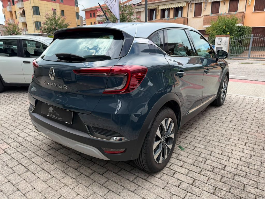 RENAULT Captur TCe 100 CV GPL Intens - 5