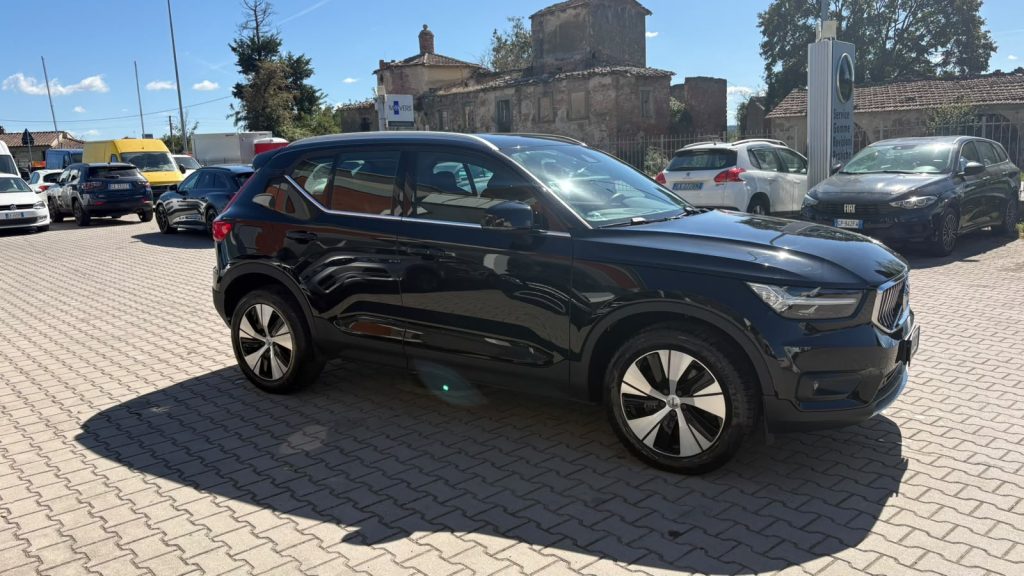 VOLVO XC40 T5 Recharge Plug-in Hybrid Inscription IVA ESPOSTA - 2