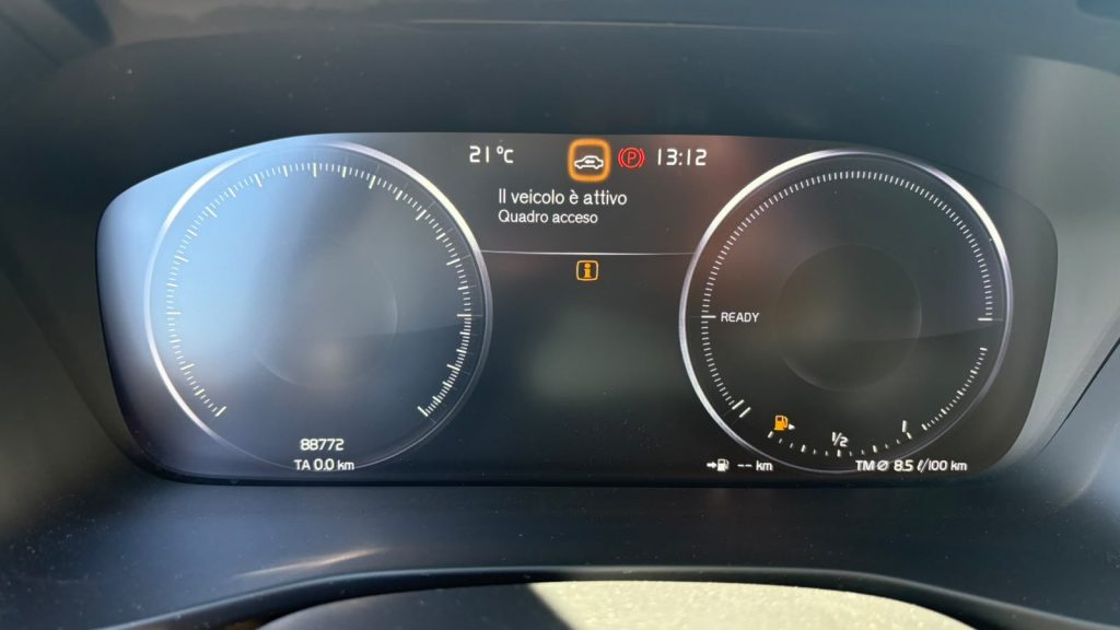 VOLVO XC40 T5 Recharge Plug-in Hybrid Inscription IVA ESPOSTA - 12