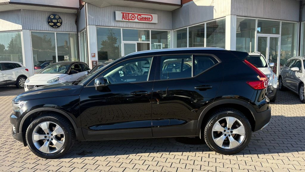 VOLVO XC40 D3 GEARTRONIC ** UNICO PROPRIETARIO ** - 5