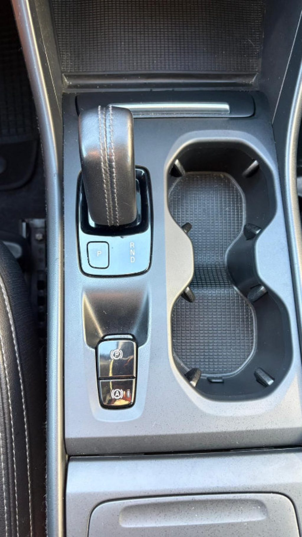 VOLVO XC40 D3 GEARTRONIC ** UNICO PROPRIETARIO ** - 13