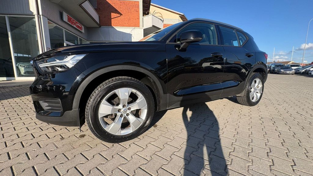 VOLVO XC40 D3 GEARTRONIC ** UNICO PROPRIETARIO ** - 20