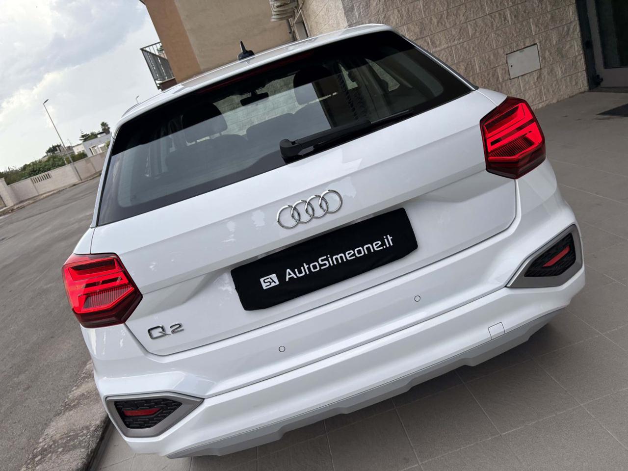 AUDI Q2 30 TDI S tronic Admired Advanced - 27