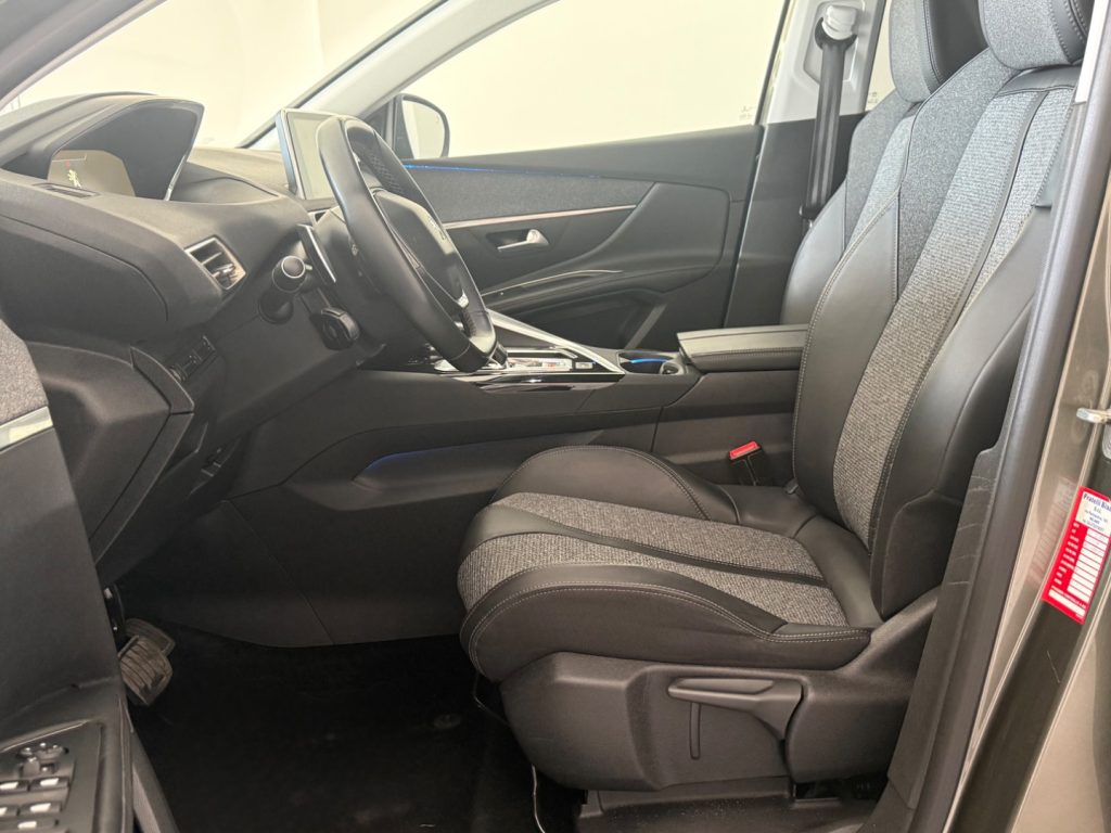 PEUGEOT 5008 BlueHDi 120 S&S EAT6 GT Line - 26