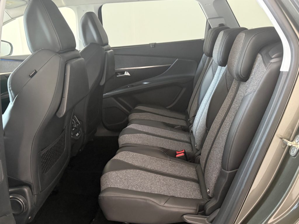 PEUGEOT 5008 BlueHDi 120 S&S EAT6 GT Line - 25
