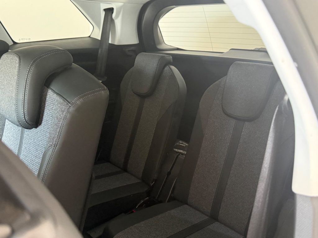 PEUGEOT 5008 BlueHDi 120 S&S EAT6 GT Line - 23