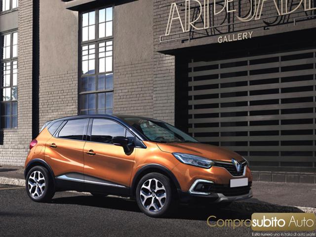 RENAULT Captur White pastel