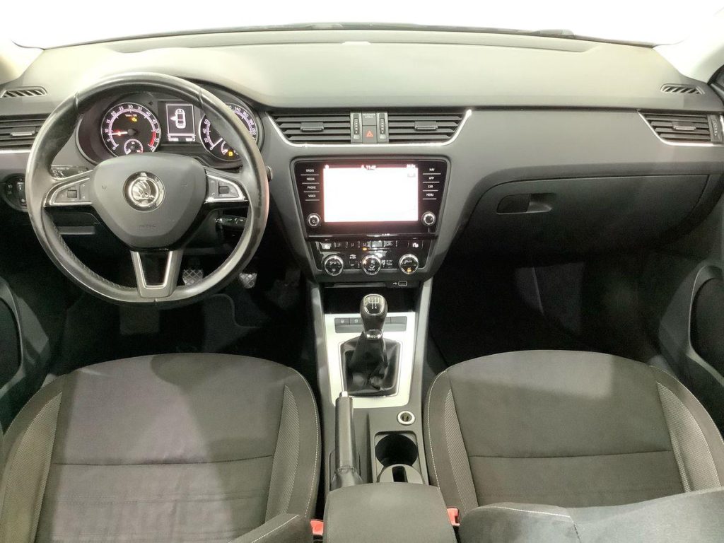 SKODA Octavia 1.6 TDI CR 115 CV Executive - 7