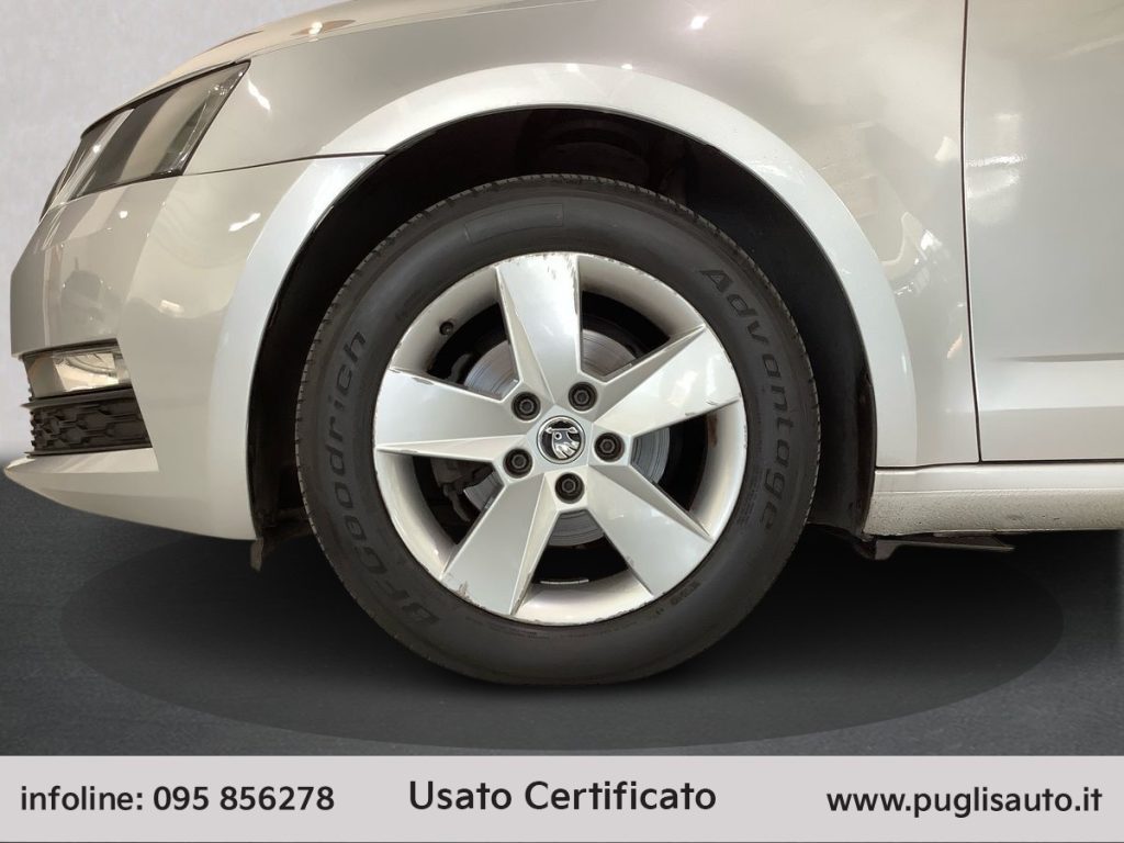 SKODA Octavia 1.6 TDI CR 115 CV Executive - 14