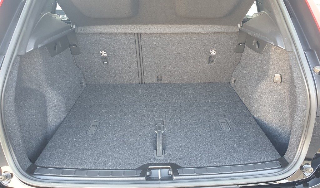 VOLVO XC40 T2 automatico Essential - Grid Foto 12
