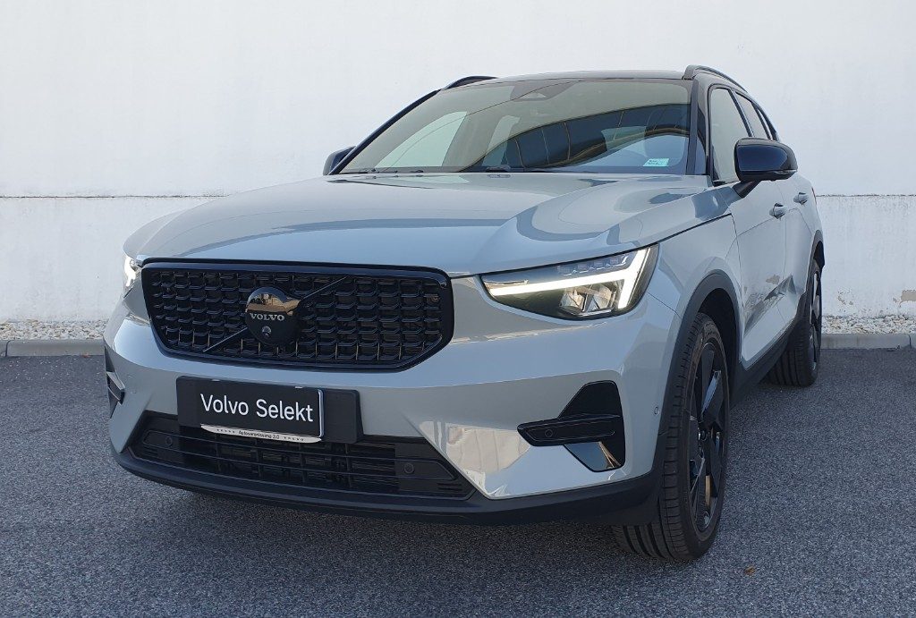 VOLVO XC40 B3 automatico Ultra Black Edition - Foto 1