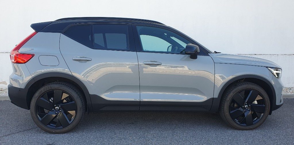 VOLVO XC40 B3 automatico Ultra Black Edition - Foto 3
