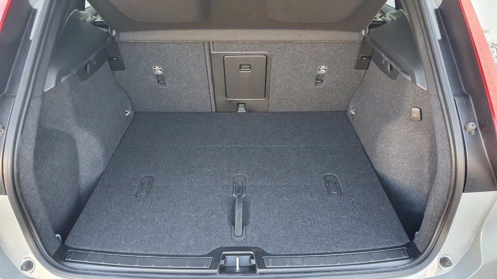 VOLVO XC40 B3 automatico Ultra Black Edition - Grid Foto 16
