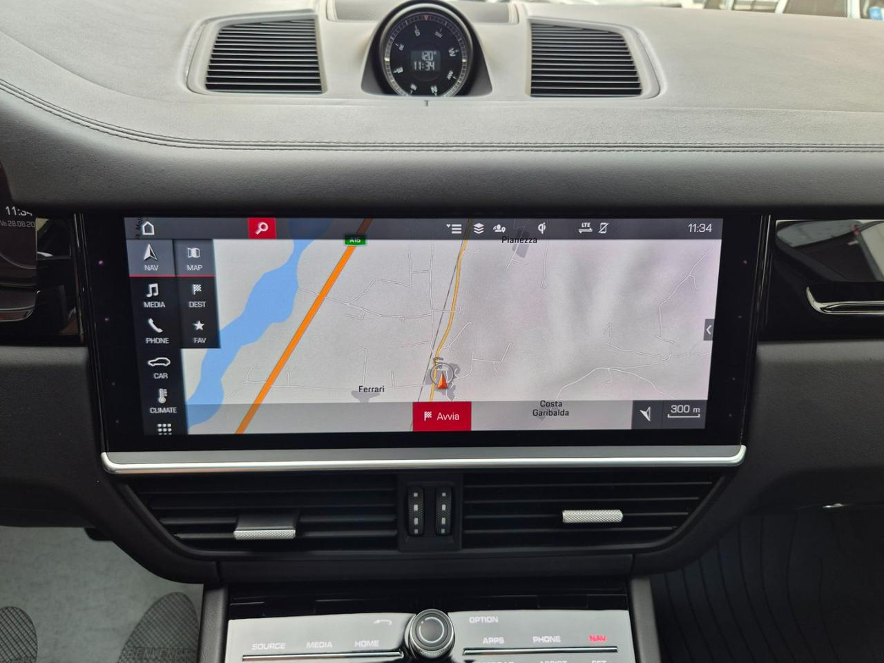PORSCHE Cayenne 3.0 V6 E-Hybrid - 27