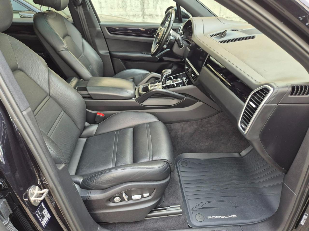 PORSCHE Cayenne 3.0 V6 E-Hybrid - 15