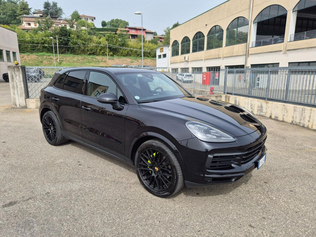 PORSCHE Cayenne 3.0 V6 E-Hybrid - 5