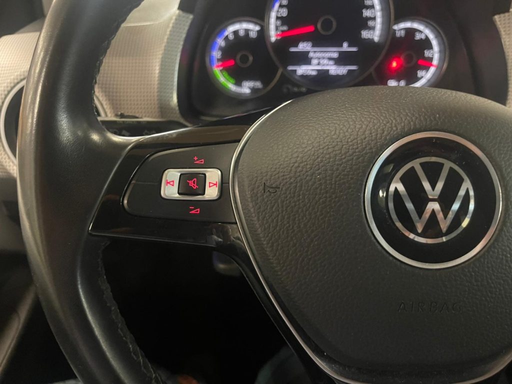 VOLKSWAGEN e-up! 82 CV LONG RANGE 32,3KW/H 16 VIDEO - 18