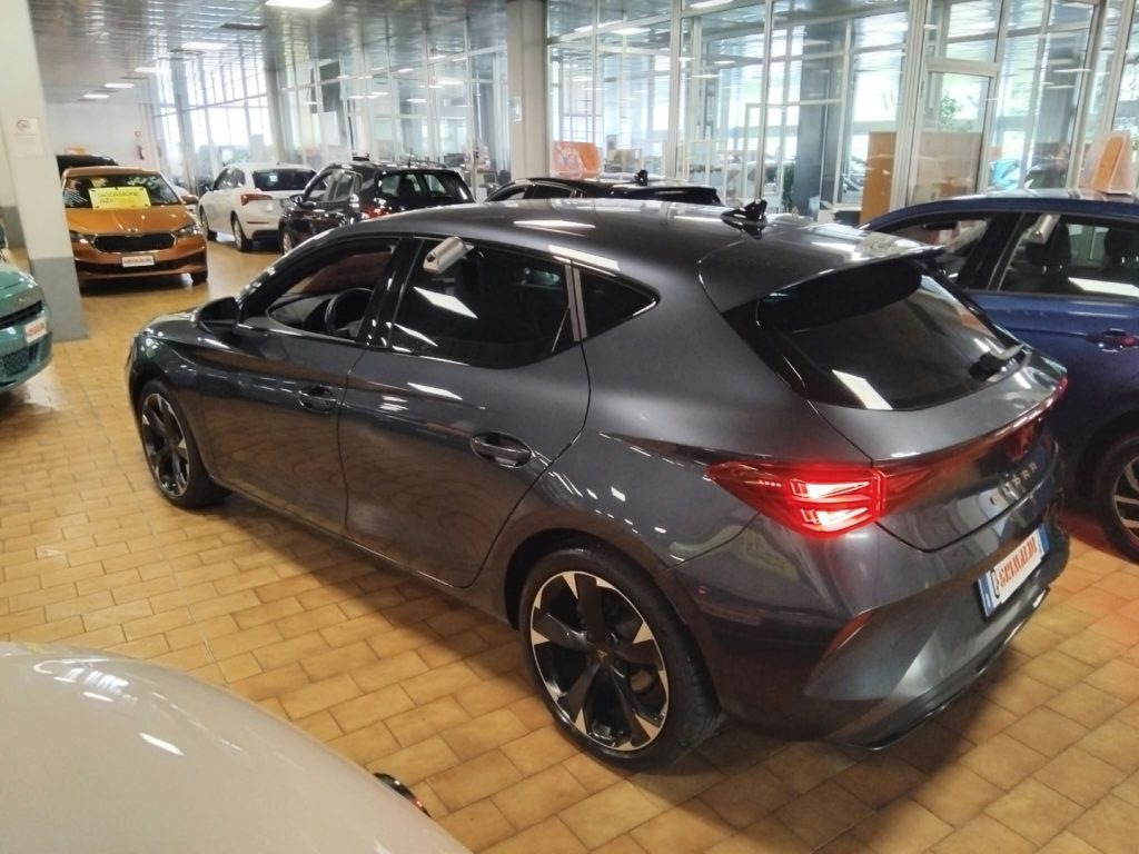 CUPRA Leon 2.0 TDI 150 CV DSG C/GRIMALDI SPECIAL DAY - 2