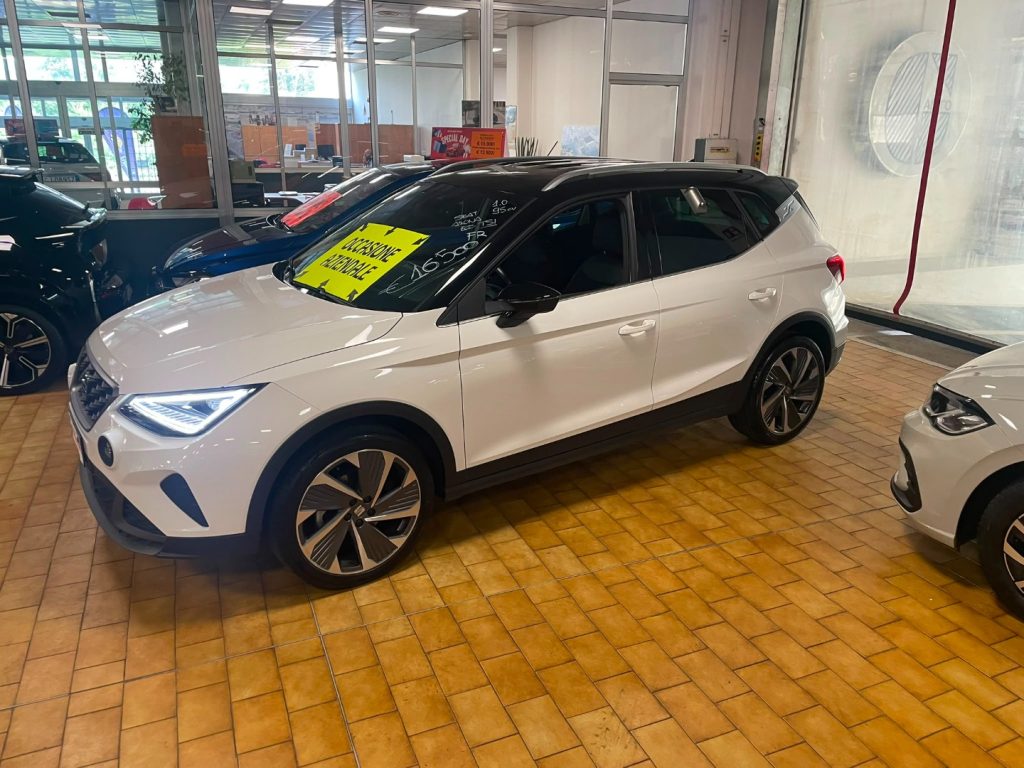 SEAT Arona 1.0 EcoTSI FR 18 BEATS AUDIO FULL LED - 3