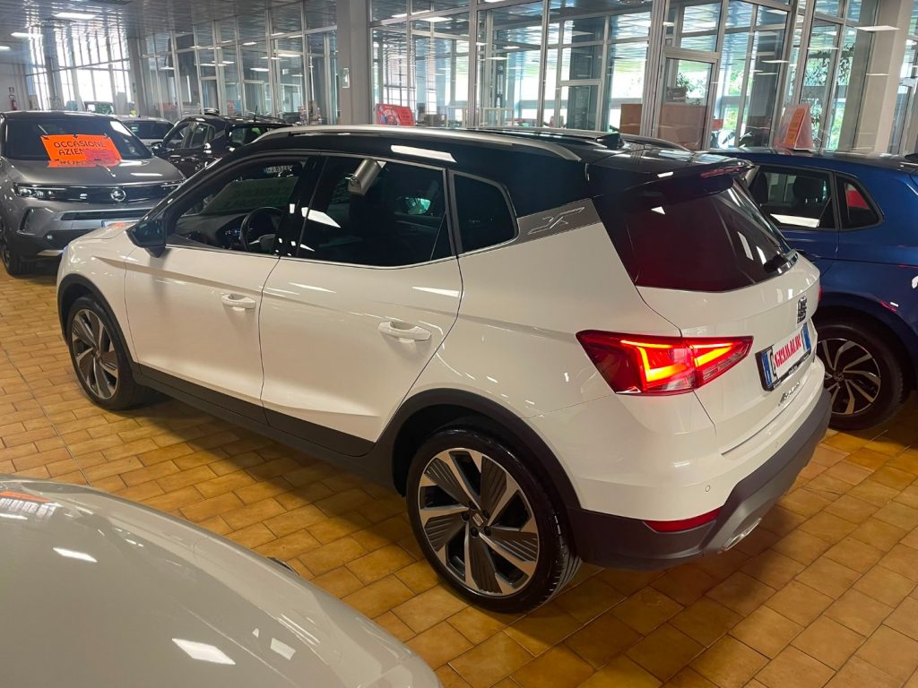 SEAT Arona 1.0 EcoTSI FR 18 BEATS AUDIO FULL LED - 4