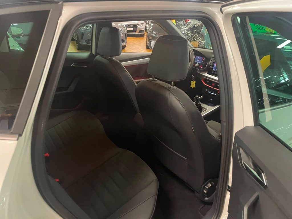 SEAT Arona 1.0 EcoTSI FR 18 BEATS AUDIO FULL LED - 10
