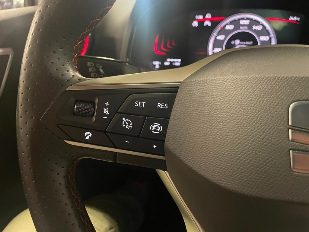 SEAT Arona 1.0 EcoTSI FR 18 BEATS AUDIO FULL LED - 22