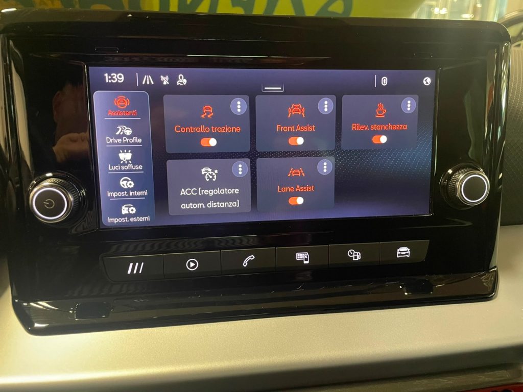SEAT Arona 1.0 EcoTSI FR 18 BEATS AUDIO FULL LED - 28