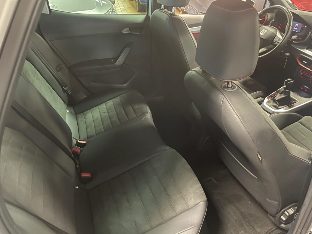 SEAT Arona 1.0 EcoTSI FR 18 VIDEO - 9