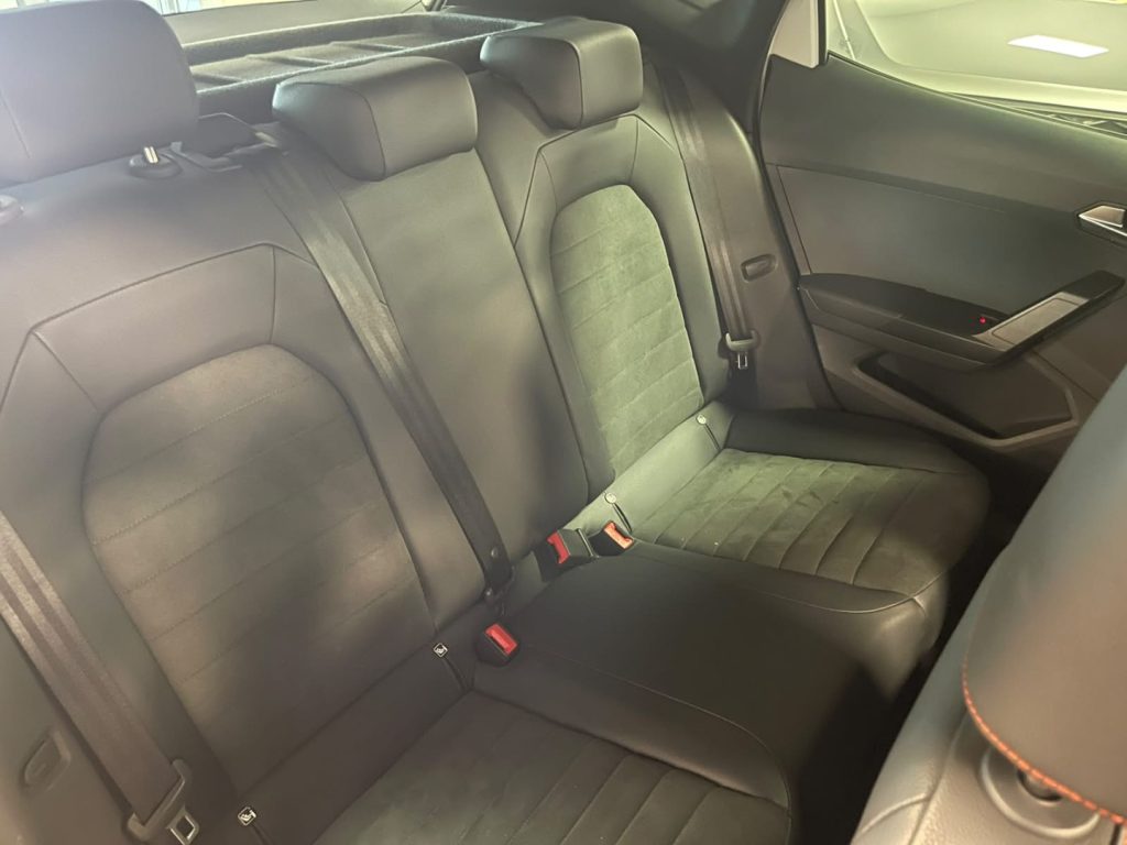 SEAT Arona 1.0 EcoTSI FR 18 VIDEO - 11