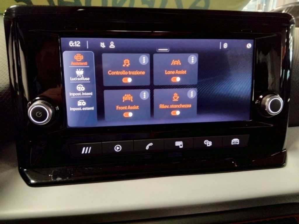 SEAT Arona 1.0 TGI Style LED C/GRIMALDI SPECIAL DAY - 21