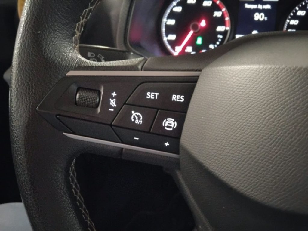 SEAT Arona 1.0 TGI Style LED C/GRIMALDI SPECIAL DAY - 24