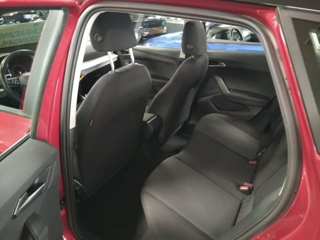 SEAT Arona 1.0 TGI Style LED C/GRIMALDI SPECIAL DAY - 10