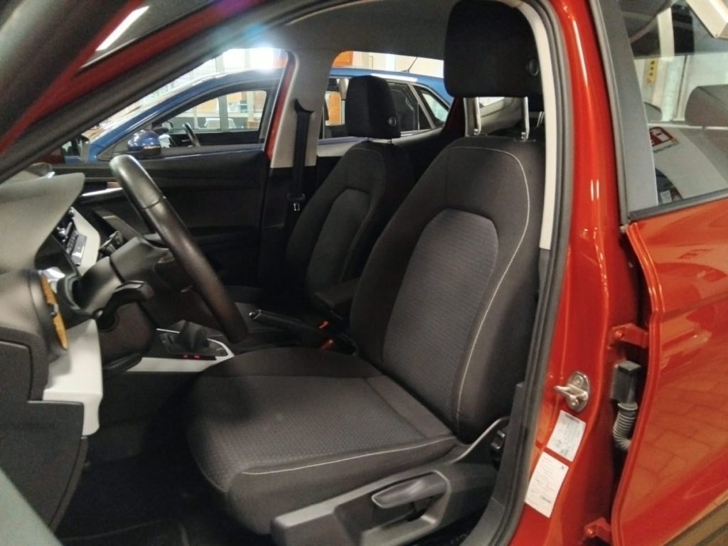 SEAT Arona 1.0 TGI Style LED C/GRIMALDI SPECIAL DAY - 14