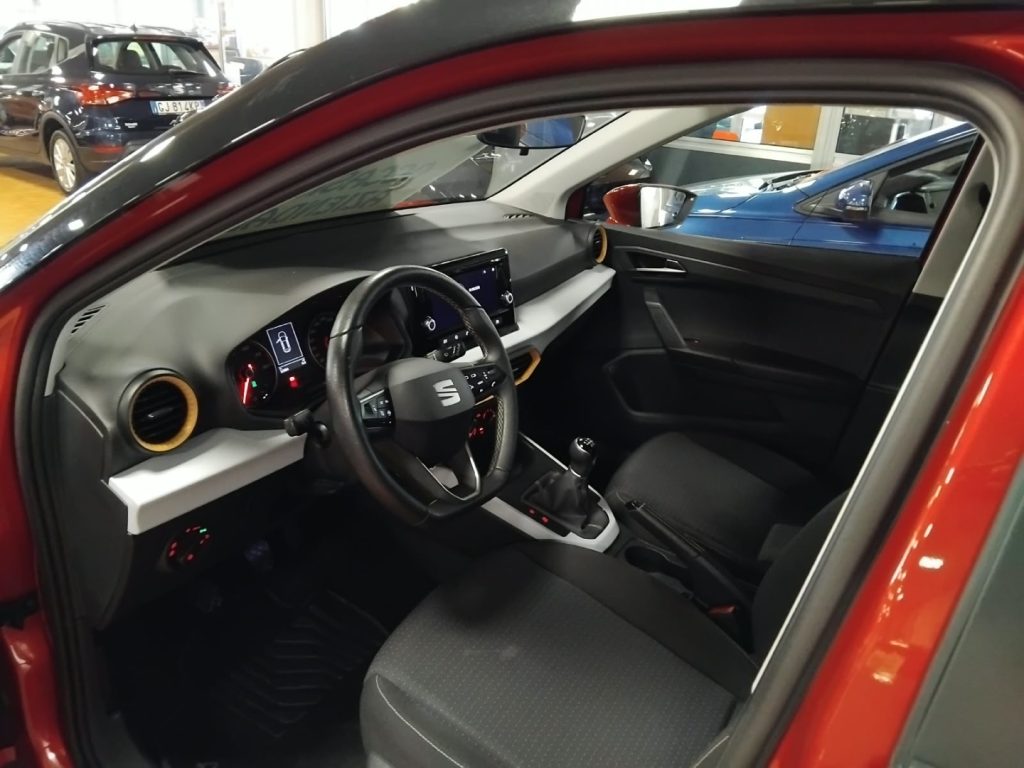 SEAT Arona 1.0 TGI Style LED C/GRIMALDI SPECIAL DAY - 16