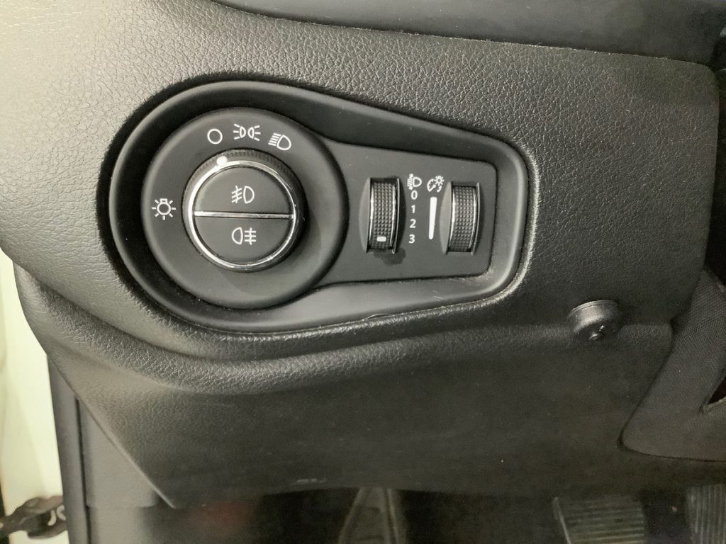 JEEP Renegade 1.6 Mjt DDCT 120 CV Longitude - 18