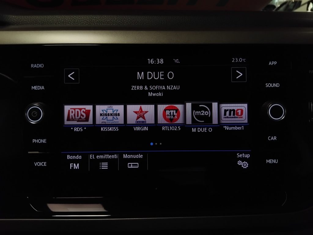 VOLKSWAGEN Polo 1.6 TDI Comfortline 16 VIDEO C/GRIMALDI SP.DAY - 22