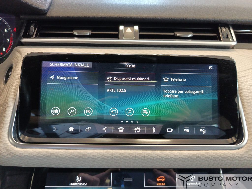 LAND ROVER Range Rover Velar Range Rover Velar 2.0 si4 benzina R-Dynamic 250cv - 12