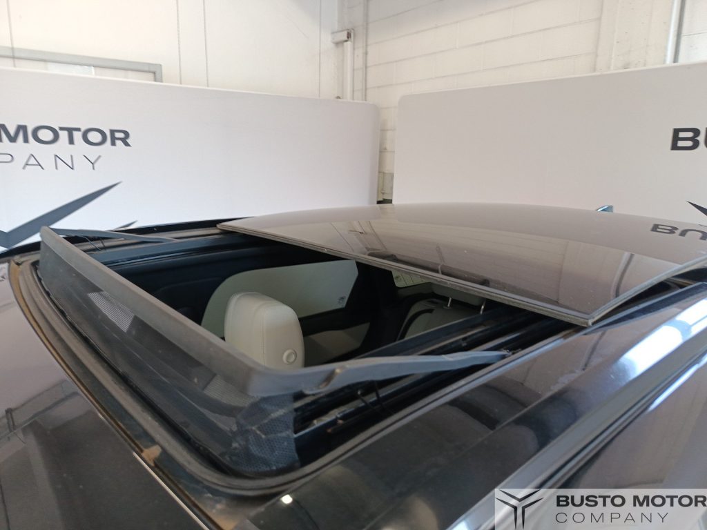LAND ROVER Range Rover Velar Range Rover Velar 2.0 si4 benzina R-Dynamic 250cv - 16