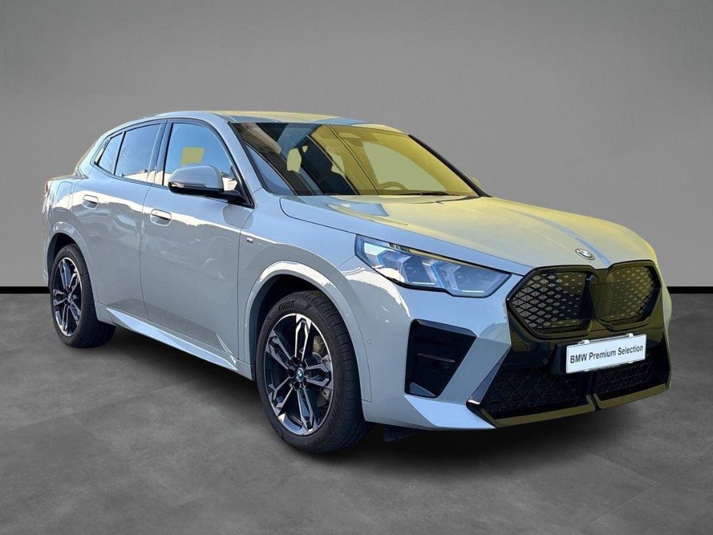 BMW iX2 eDrive 20 Msport Aut. - 17