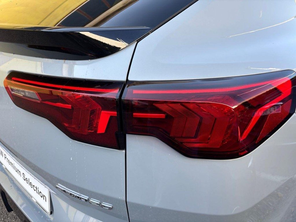 BMW iX2 eDrive 20 Msport Aut. - 7